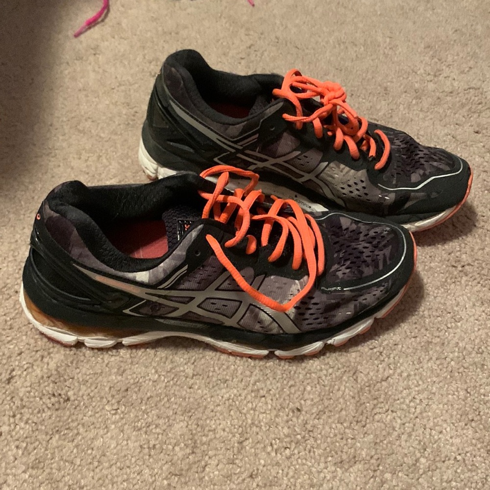 ASICS Kayano 22